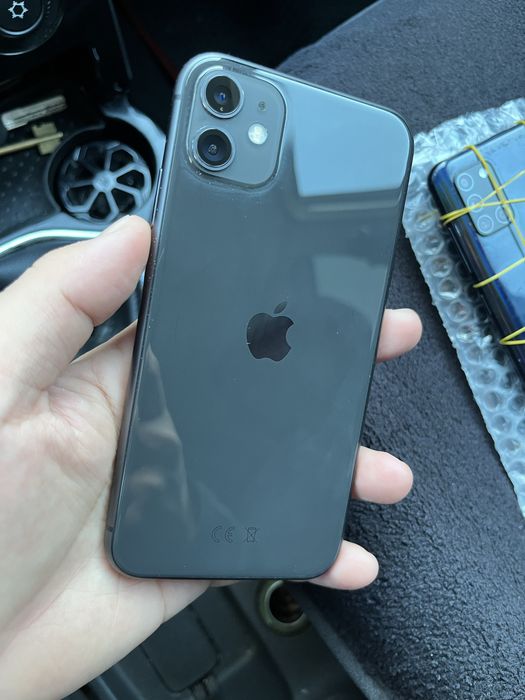 Продам Iphone 11 заблокированный