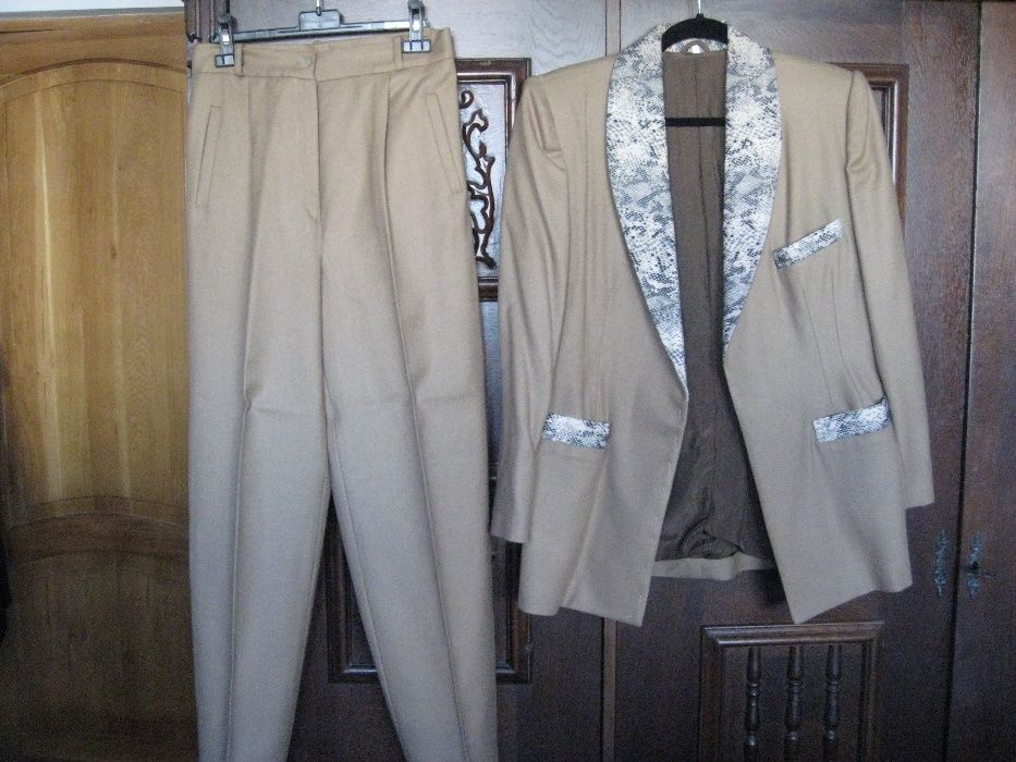 Costume stofa - sacou cu pantalon / fusta