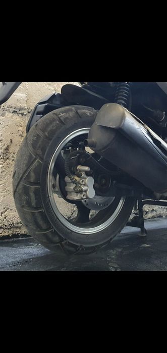 Скутер ABM 150s.