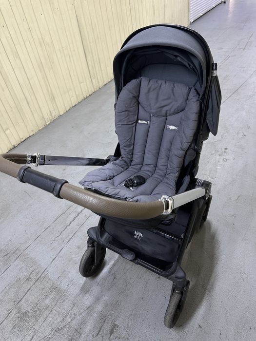 Коляска для ребенка