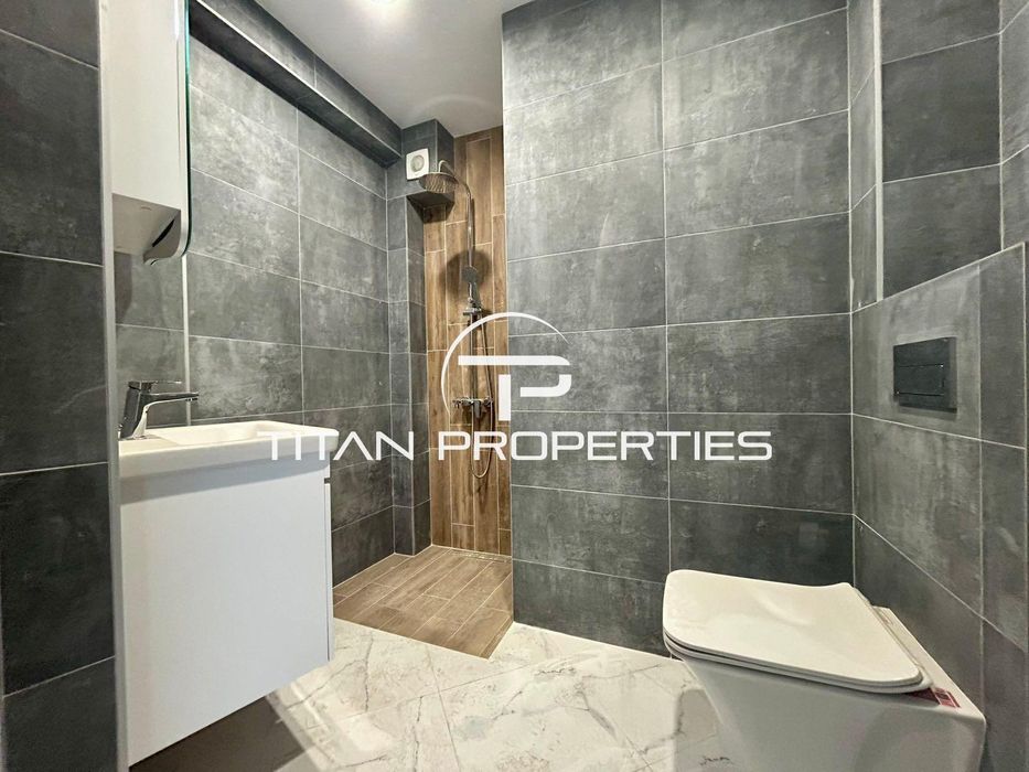 Тристаен апартамент за продажба в кв. Кючук Париж