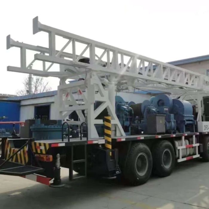 Нефтегазовая вышка бурения до 900 метров