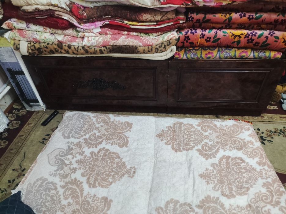 Shkaf sotiladi.2ta sandiq detskiy shkaf sovg'a