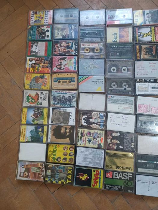 Lot casete audio 100 casete povesti, disco, rock .3,50 lei buc .