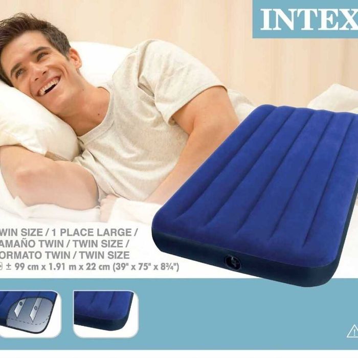 Надуваем матрак, дюшек