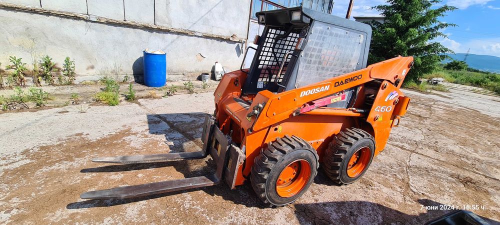 Услуги с бобкат. с. Крумово. Транспорт с бус/самосвал 3.5т.