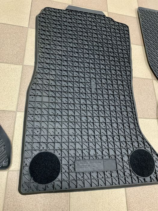 Presuri covorase Bmw f10 / f11 seria 5 cauciuc tavita originale