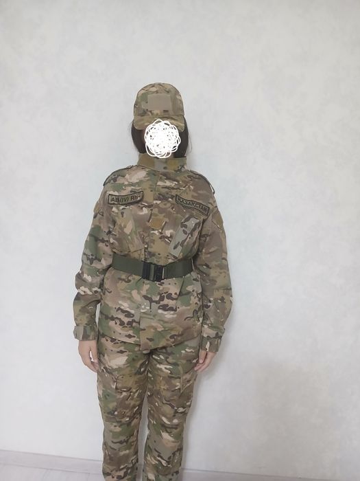 Продам военную форму (женскую)