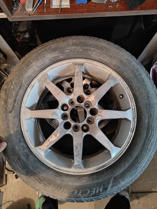Продам летние шины с дисками