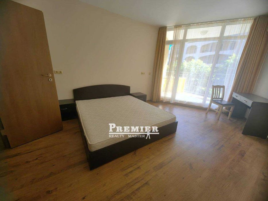 Продава се Двустаен апартамент в Бургас, Акациите - 80 кв.м за 913 €/кв.м - Снимка #1