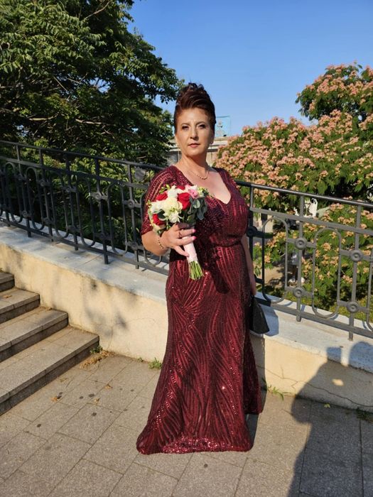 Rochie nasa rosie  purtată o singură dată