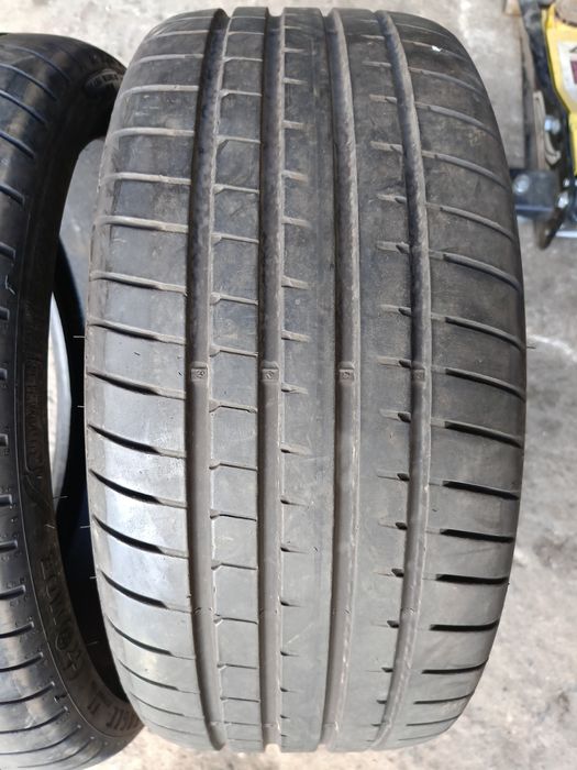 Летни гуми -2022г-20цола-245/35-1бр.-200лв."GOOD YEAR"-рънфлат