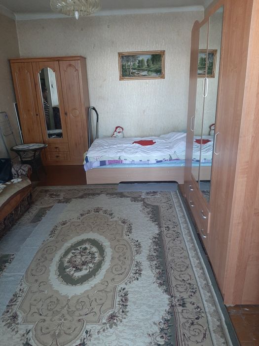 Продам 1,5 Пр. Назарбаева 48(сталинка)!