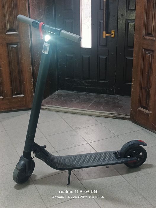 Продаю электро самакатээ