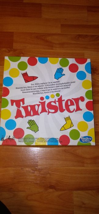 Joc Twister in cutie
