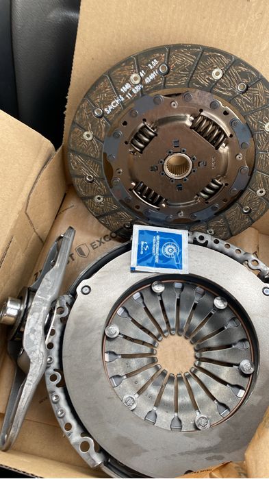 Schimburi de ambreaj si volanta Mercedes Vito