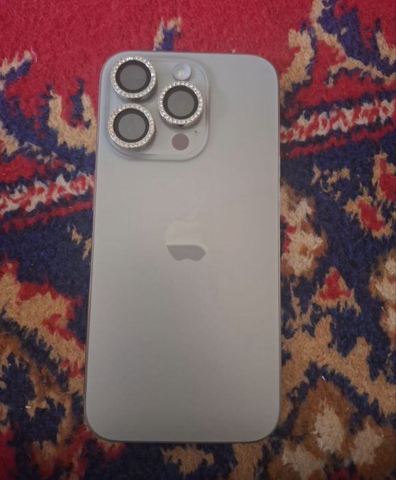 Продам айфон 15 про 128