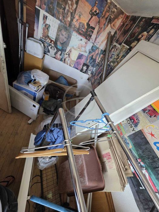 Реф. 2784 Тристаен Обзаведен / Гараж /  Стая / Таванско Помещение