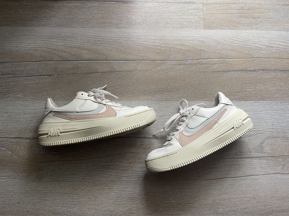 Nike Air Force in stare buna