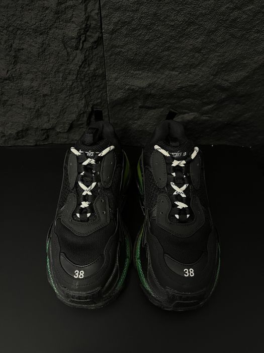 Дамски обувки Balenciaga triple s