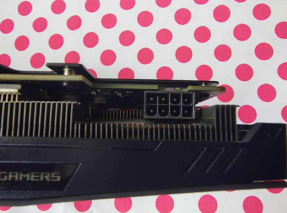 Placa video ASUS GTX 1070 STRIX, 8GB GDDR5, 256-bit.