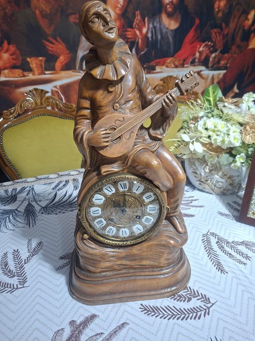 Sculptura lemn ceas mecsnic