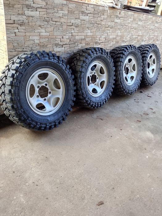 Продавам Гуми и джанти