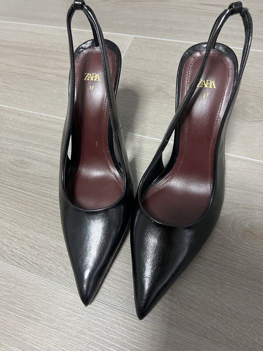 Vand pantofi stiletto ,marimea 37 ZARA