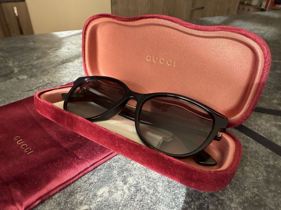 Продавам слънчеви очила Gucci
