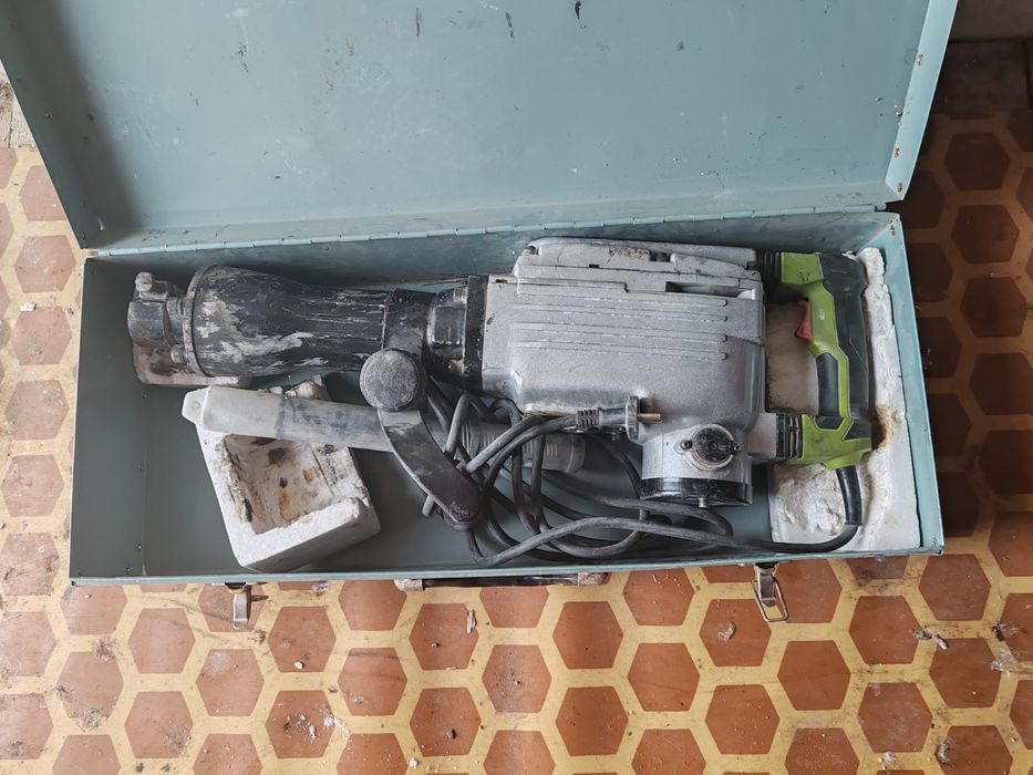 Продам генератор и перфоратор