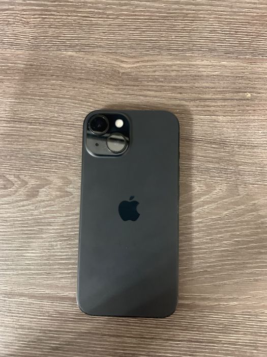 Iphone 15 space black