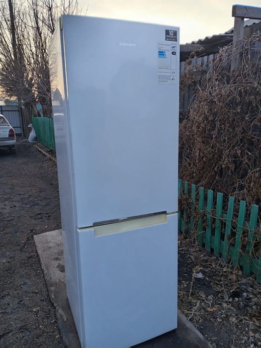 Продам холодильник