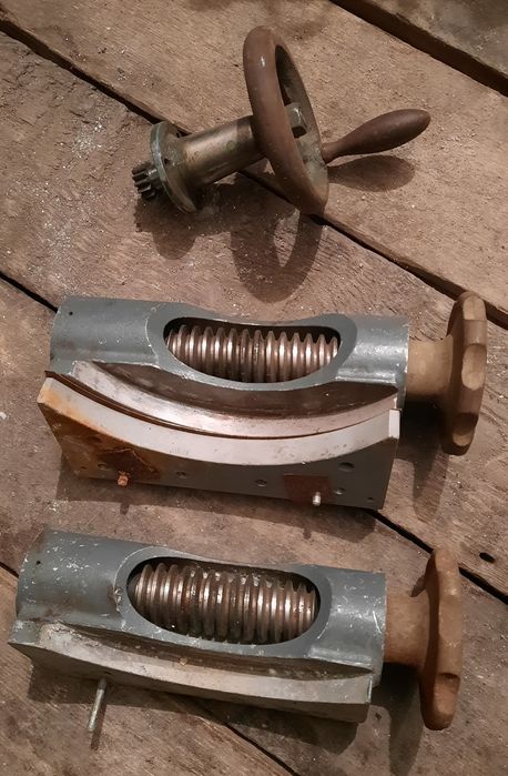 Разъёмы разные..