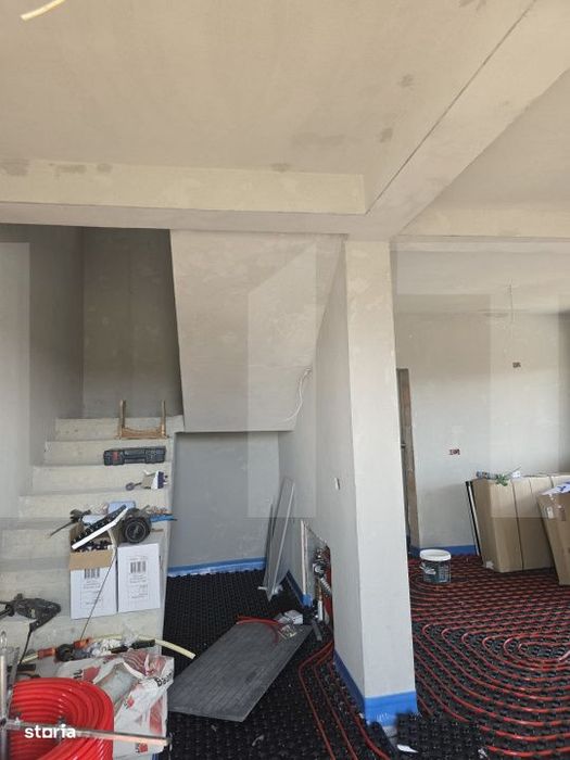 Vand duplex Mosnita Veche la asfalt