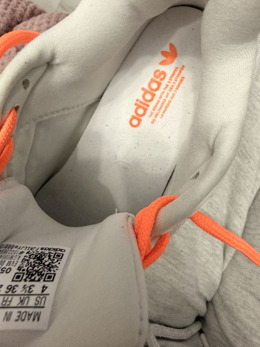 Adidasi  Adidas Oznova