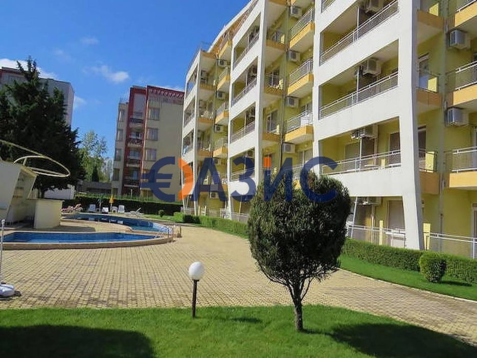 Продава се Двустаен апартамент в к.к. Слънчев бряг - 60 кв.м за 1084 €/кв.м - Снимка #12