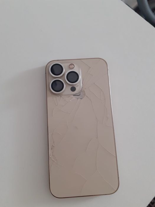 продам Iphone 13 pro
