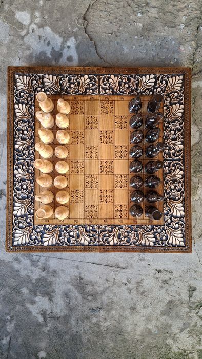 Шахматный фигура из дерево  глянцвый матовый полу матовый