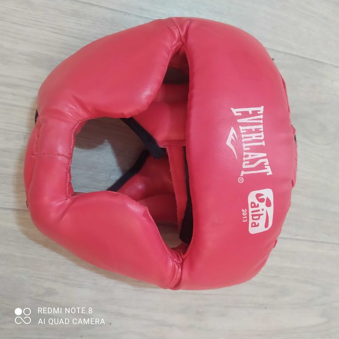 Кимоно, шлемы Everlast