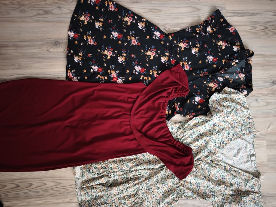 Рокли размер М по 6 евро за брой