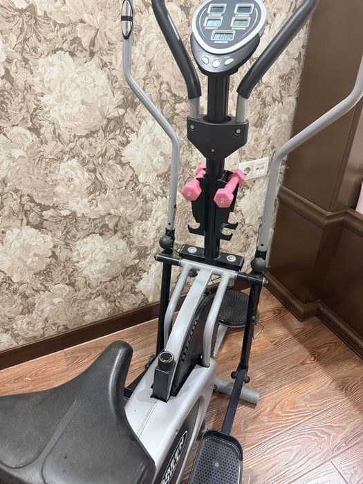 Продается комплексный тренажер три в одном, в отличном состояние.