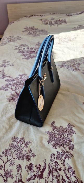 малка синя дамска чанта естествена кожа