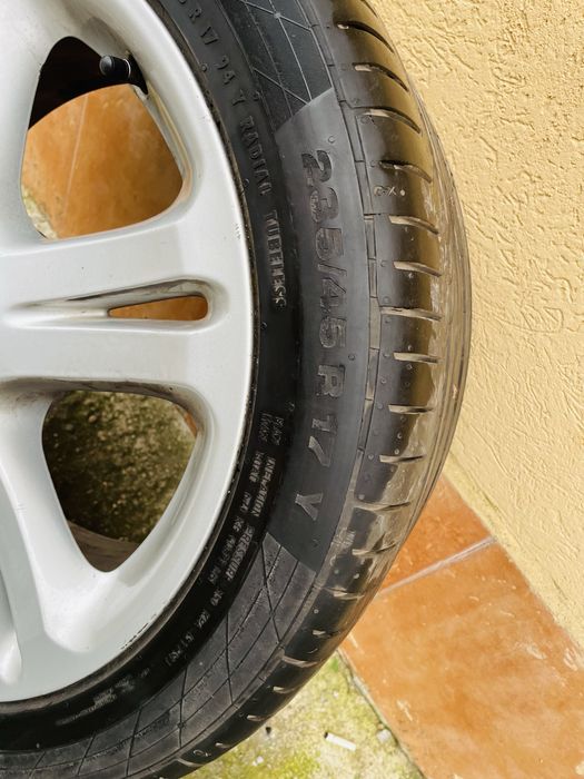 Genti mercedes cu cauciucuri