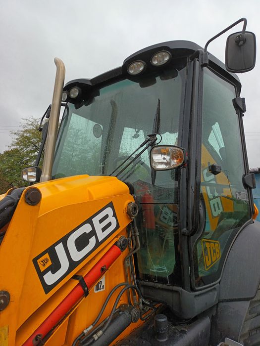 Buldoexcavator JCB  3CX