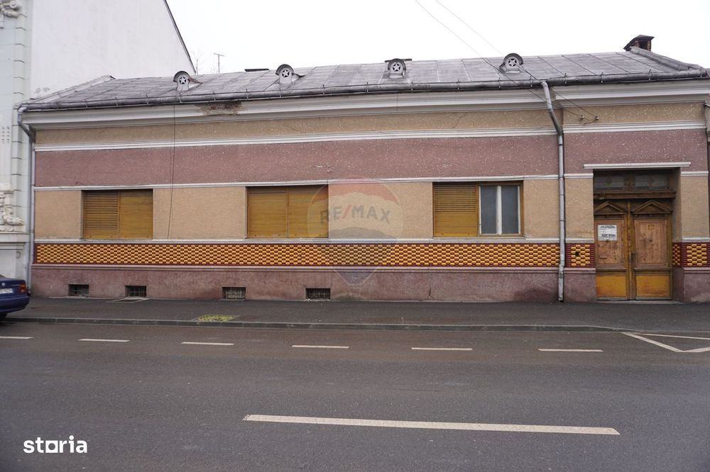 Casă / Vilă cu 5 camere de vânzare