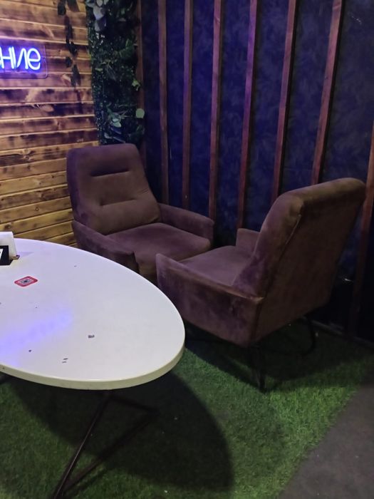 Мебель для кафе, диваны, столы, кресла и прочее