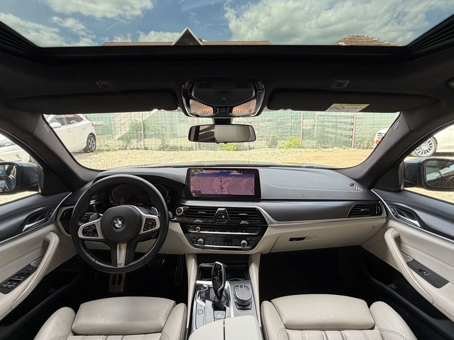 Bmw 530e M pack 2.0benzina 292cp euro 6 plug in hybrid trapa camera navi mare Rar efectuat KM reali/buy/back/rate