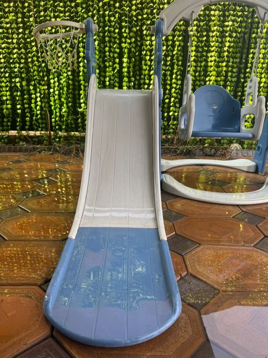 Детская горка с качелей