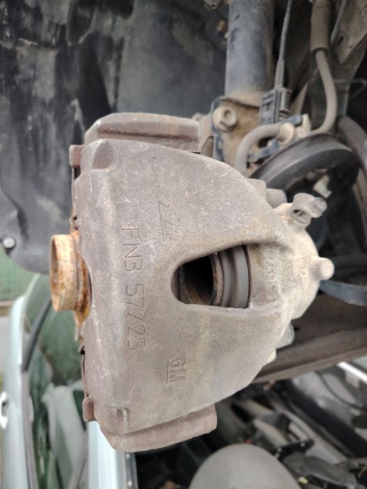 Предни спирачни апарати Опел Астра Х / Opel Astra H