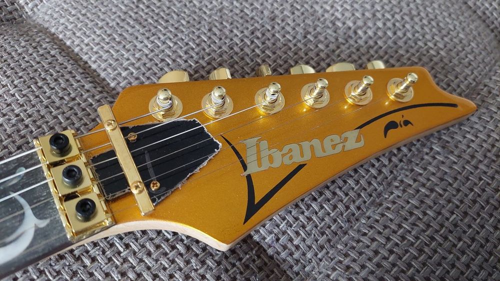 Золотой Ibanez абсолютно новый